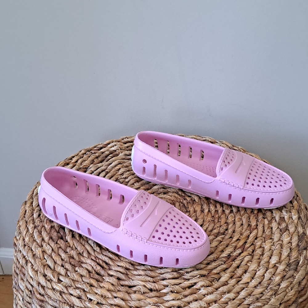 Floafers Womens Casual/Preppy/Beach Soft Lilac‎ Perforated Rubber Loafers 5